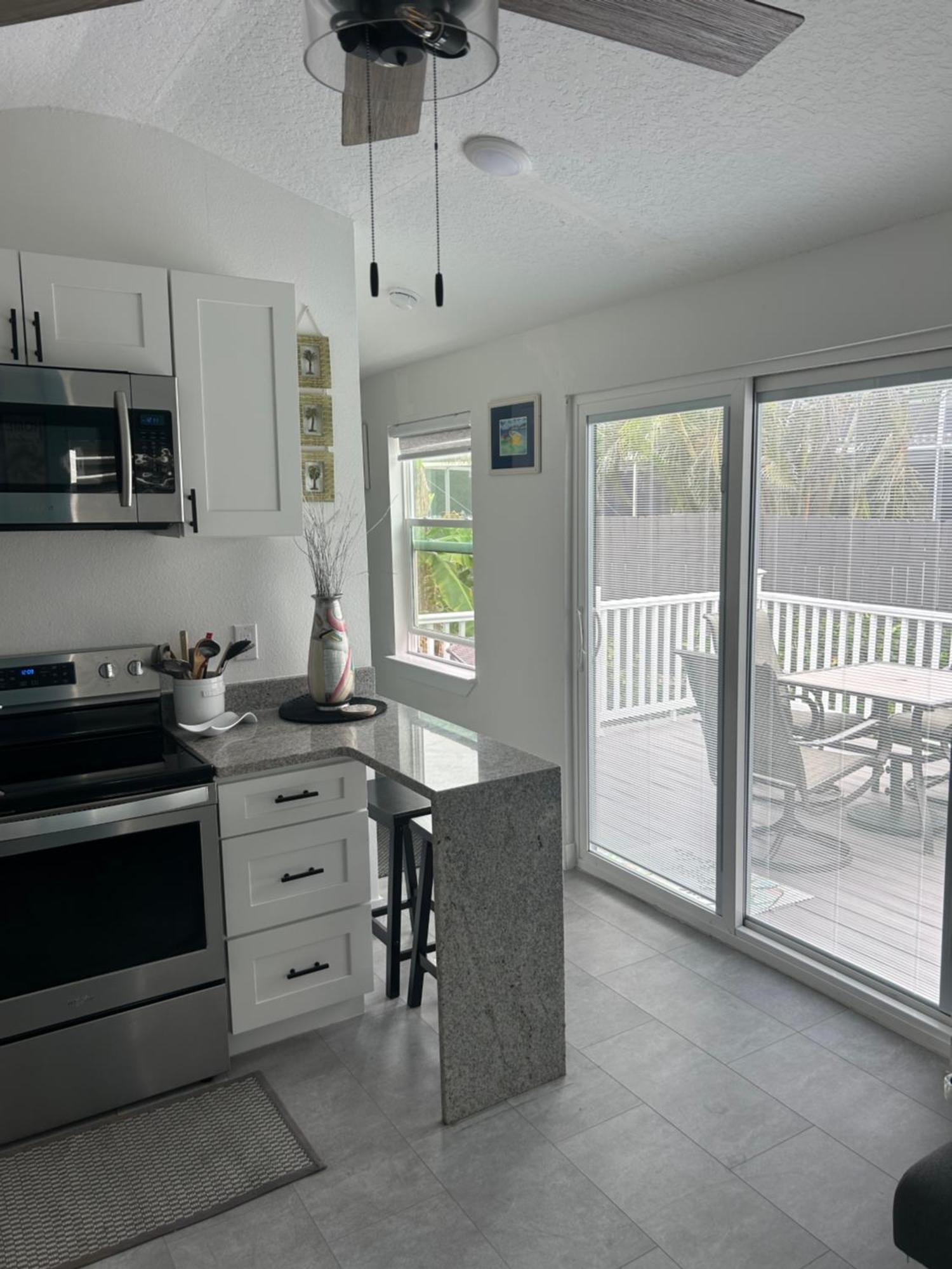 Perfect Getaway-Lovely Cottage House- Near Beaches Nokomis Esterno foto
