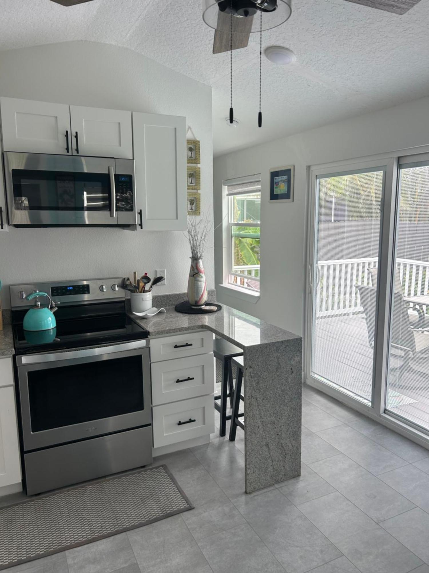 Perfect Getaway-Lovely Cottage House- Near Beaches Nokomis Esterno foto