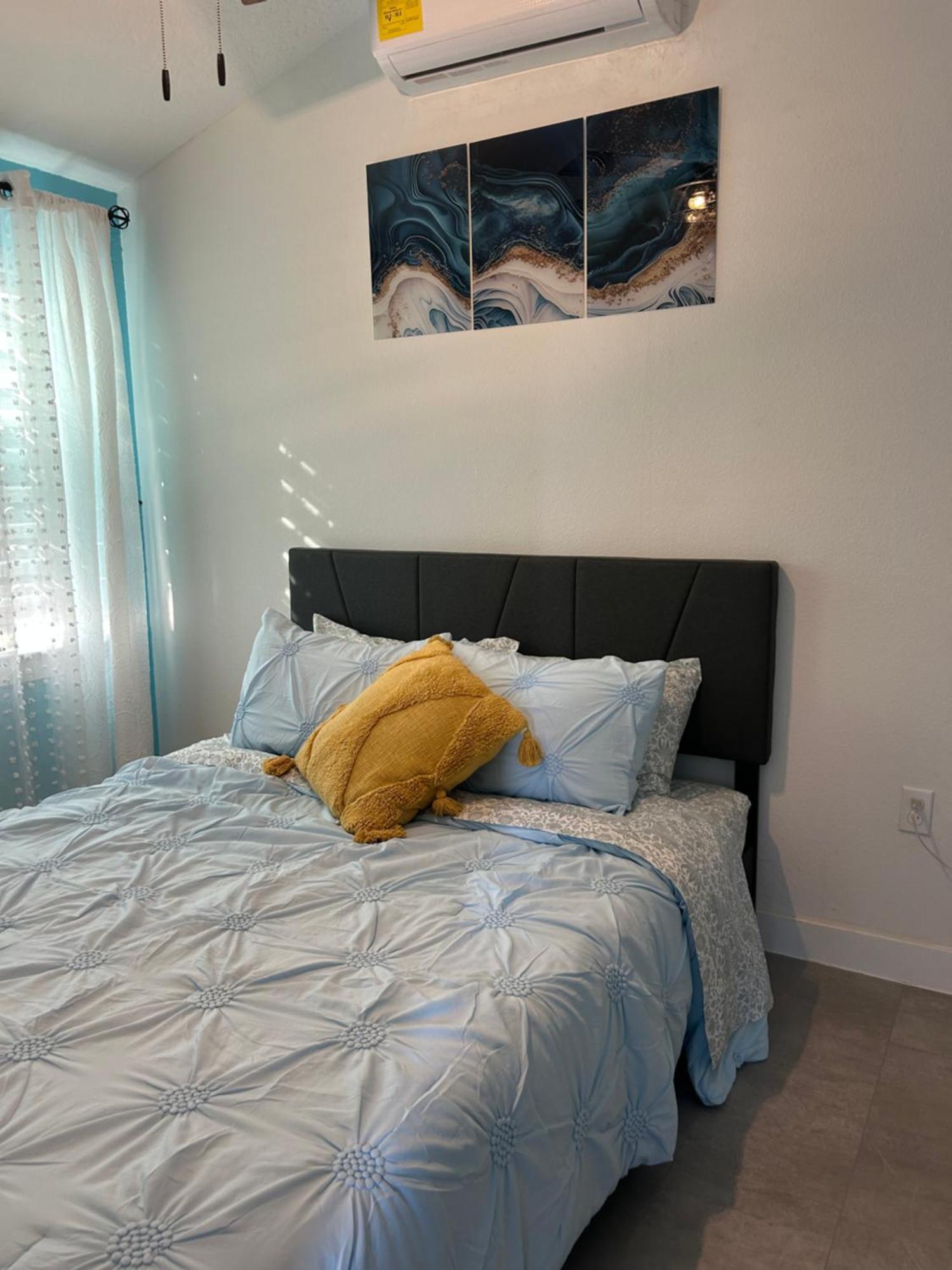 Perfect Getaway-Lovely Cottage House- Near Beaches Nokomis Esterno foto